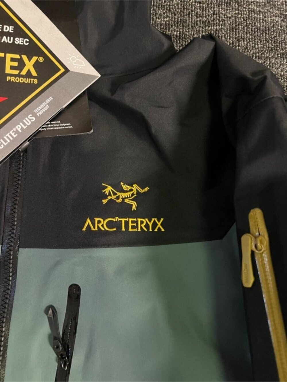 Arc'teryx Gamma MX series jacket in black and gold/green, size XL - Picture 8 of 8